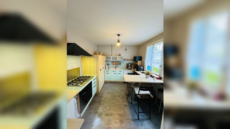 Ma-Cabane - Vente Maison LE CHAMBON-FEUGEROLLES, 122 m²