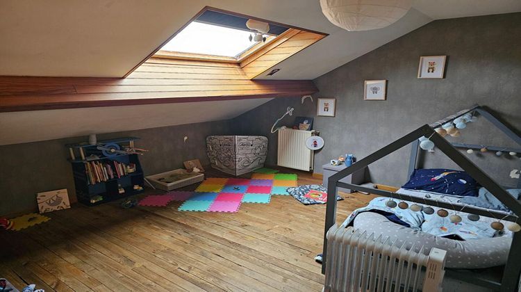 Ma-Cabane - Vente Maison LE CHAMBON FEUGEROLLES, 97 m²