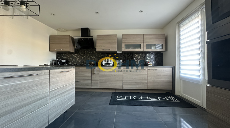 Ma-Cabane - Vente Maison Le Chambon-Feugerolles, 122 m²