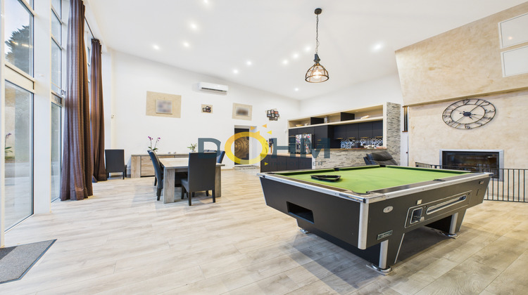 Ma-Cabane - Vente Maison Le Chambon-Feugerolles, 201 m²