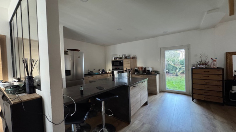 Ma-Cabane - Vente Maison Le Chambon-Feugerolles, 125 m²