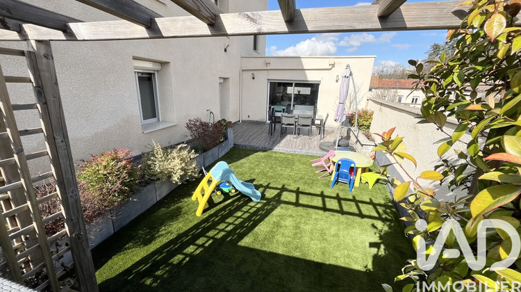 Ma-Cabane - Vente Maison Le Chambon-Feugerolles, 137 m²