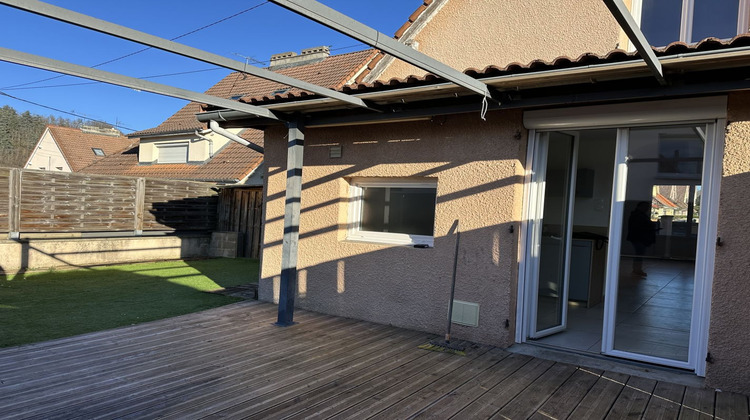 Ma-Cabane - Vente Maison LE CHAMBON FEUGEROLLES, 80 m²