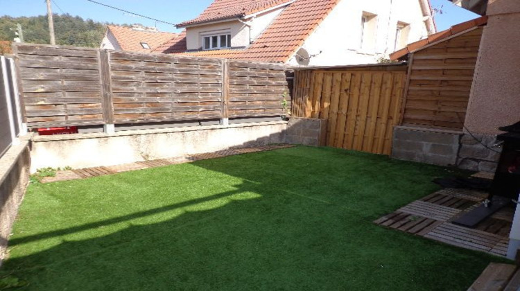 Ma-Cabane - Vente Maison LE CHAMBON FEUGEROLLES, 80 m²