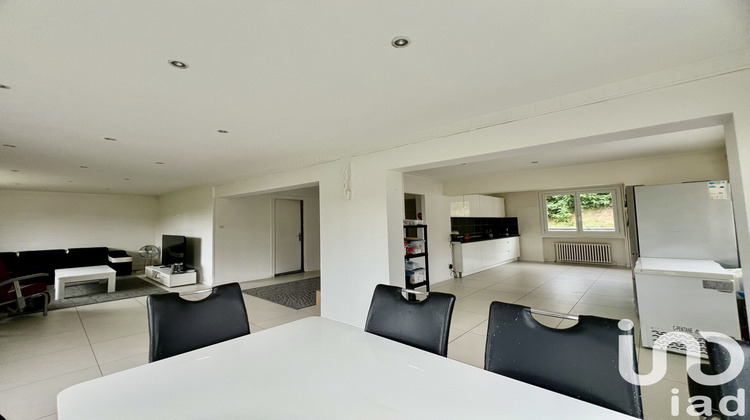 Ma-Cabane - Vente Maison Le Chambon-Feugerolles, 253 m²
