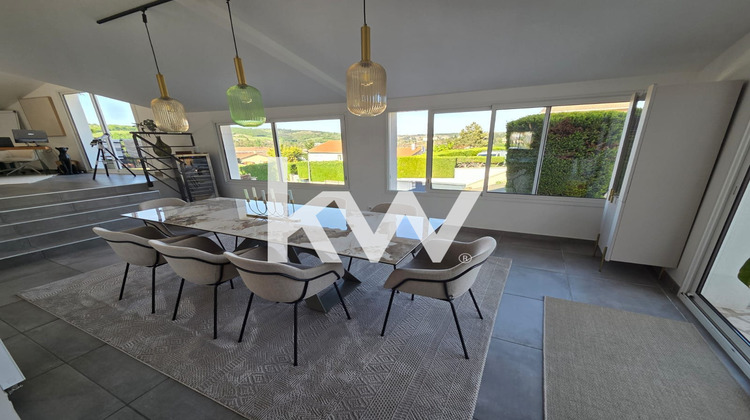Ma-Cabane - Vente Maison Le Chambon-Feugerolles, 170 m²