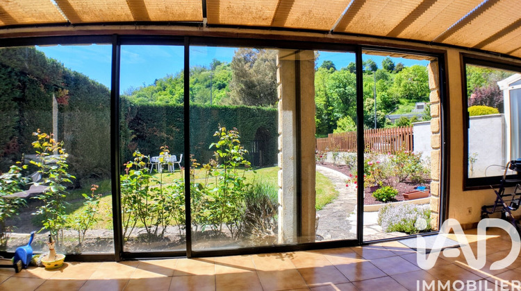 Ma-Cabane - Vente Maison Le Chambon-Feugerolles, 111 m²