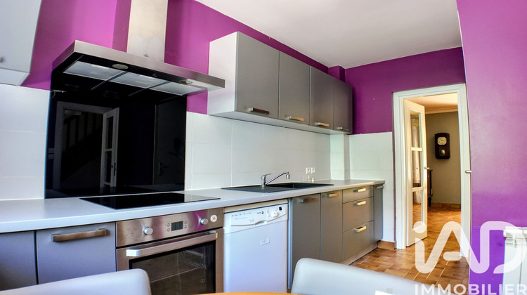 Ma-Cabane - Vente Maison Le Chambon-Feugerolles, 111 m²