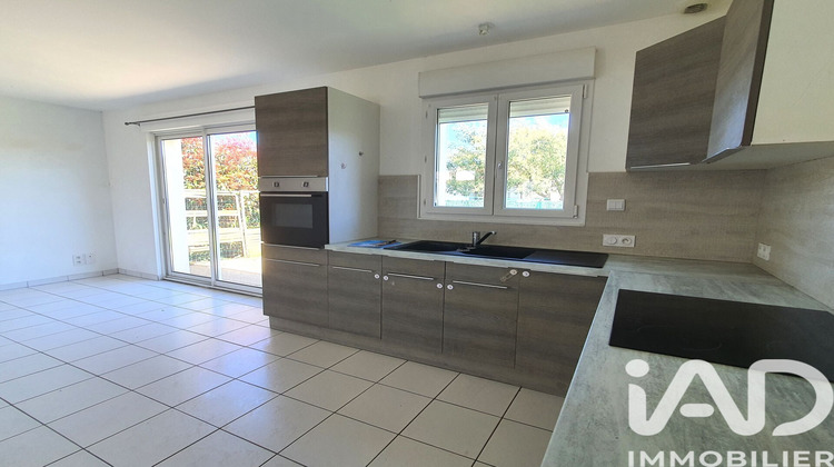 Ma-Cabane - Vente Maison Le Champ-Saint-Père, 61 m²