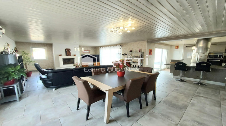 Ma-Cabane - Vente Maison Le Champ-Saint-Pere, 159 m²