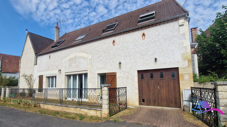 Ma-Cabane - Vente Maison Le Châtelet, 216 m²