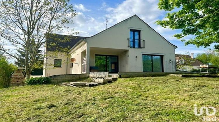 Ma-Cabane - Vente Maison Le Châtelet-en-Brie, 245 m²