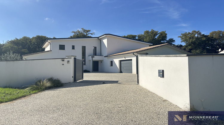 Ma-Cabane - Vente Maison Le Chay, 206 m²