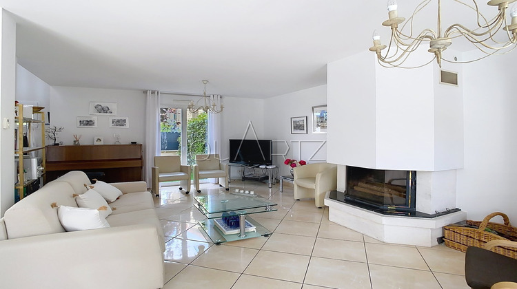 Ma-Cabane - Vente Maison LE CHESNAY, 140 m²