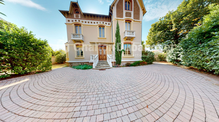 Ma-Cabane - Vente Maison LE COTEAU, 299 m²