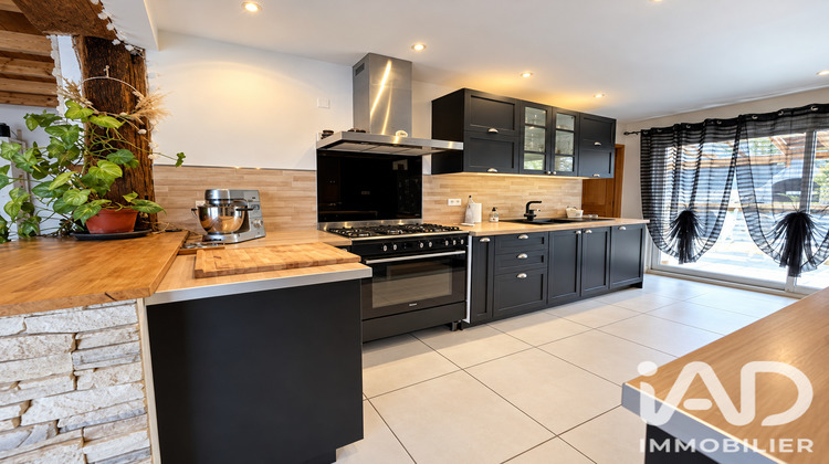 Ma-Cabane - Vente Maison Le Cuing, 195 m²