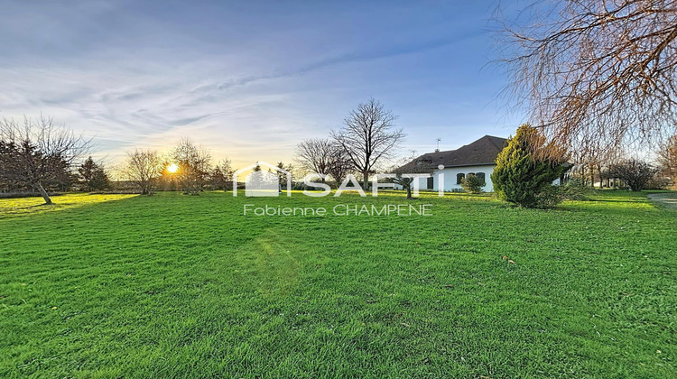 Ma-Cabane - Vente Maison Le Deschaux, 303 m²