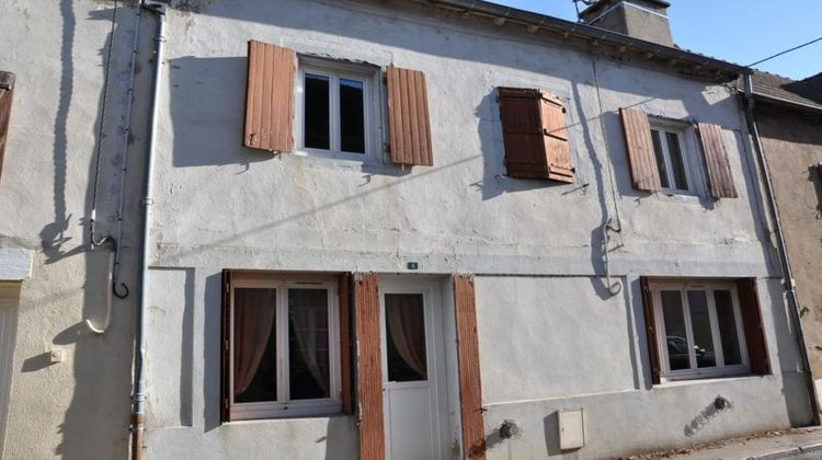 Ma-Cabane - Vente Maison Le Donjon, 60 m²