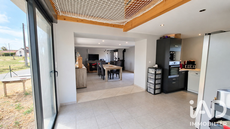 Ma-Cabane - Vente Maison Le Donjon, 163 m²