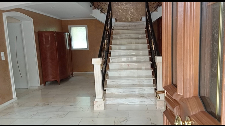 Ma-Cabane - Vente Maison LE GENEST SAINT ISLE, 228 m²