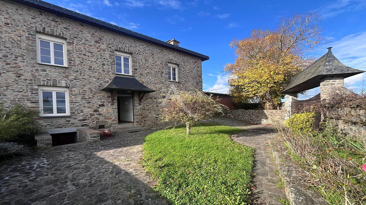 Ma-Cabane - Vente Maison LE GENEST-SAINT-ISLE, 149 m²