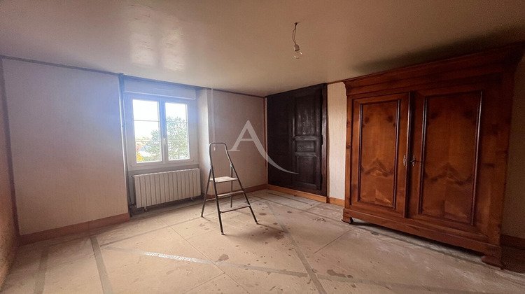 Ma-Cabane - Vente Maison LE GENEST-SAINT-ISLE, 149 m²