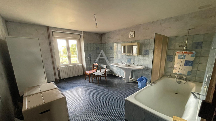Ma-Cabane - Vente Maison LE GENEST-SAINT-ISLE, 149 m²