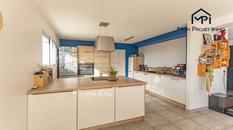 Ma-Cabane - Vente Maison Le Genest-Saint-Isle, 107 m²