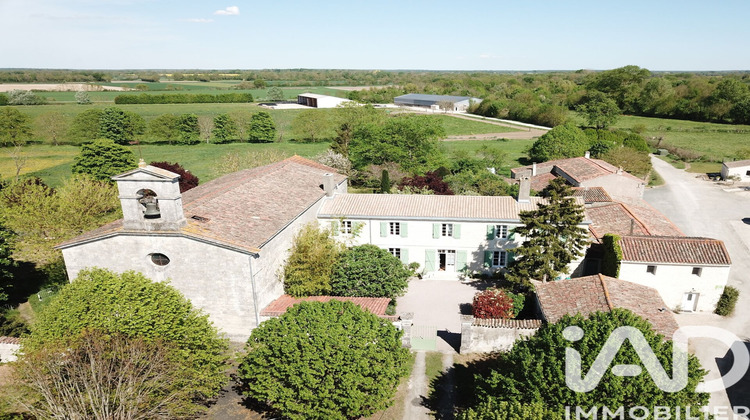 Ma-Cabane - Vente Maison Le Gué-d'Alleré, 310 m²