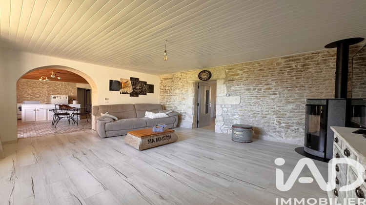 Ma-Cabane - Vente Maison Le Gué-de-Velluire, 217 m²