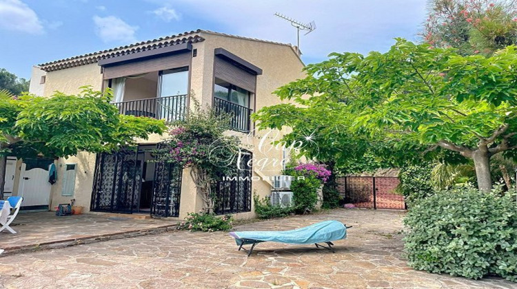 Ma-Cabane - Vente Maison LE LAVANDOU, 71 m²