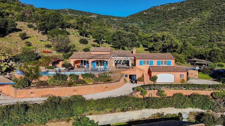 Ma-Cabane - Vente Maison LE LAVANDOU, 144 m²