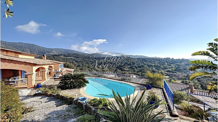 Ma-Cabane - Vente Maison LE LAVANDOU, 144 m²