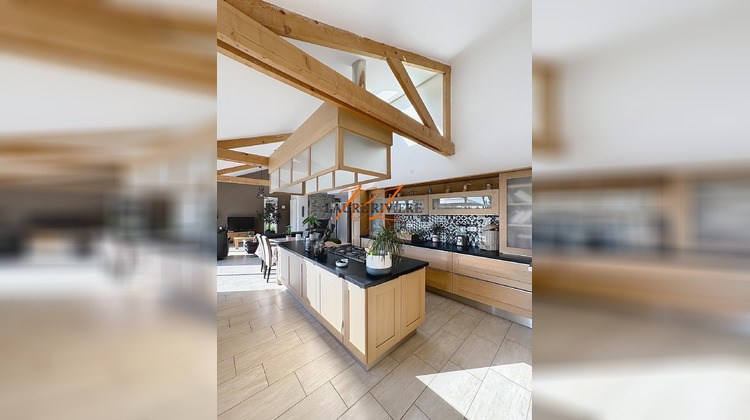 Ma-Cabane - Vente Maison Le Maisnil, 315 m²