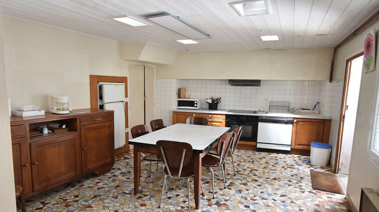 Ma-Cabane - Vente Maison LE MAYET-DE-MONTAGNE, 237 m²