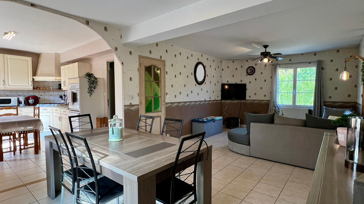 Ma-Cabane - Vente Maison LE MELE-SUR-SARTHE, 94 m²