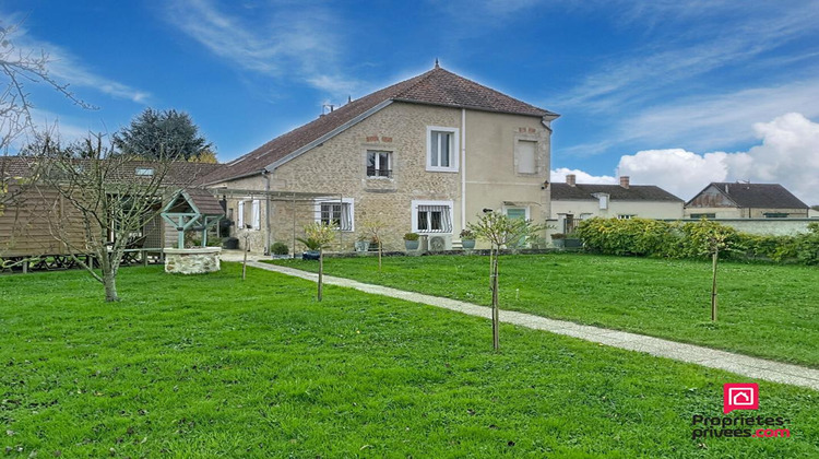 Ma-Cabane - Vente Maison LE MELE SUR SARTHE, 343 m²