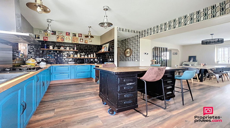 Ma-Cabane - Vente Maison LE MELE SUR SARTHE, 343 m²