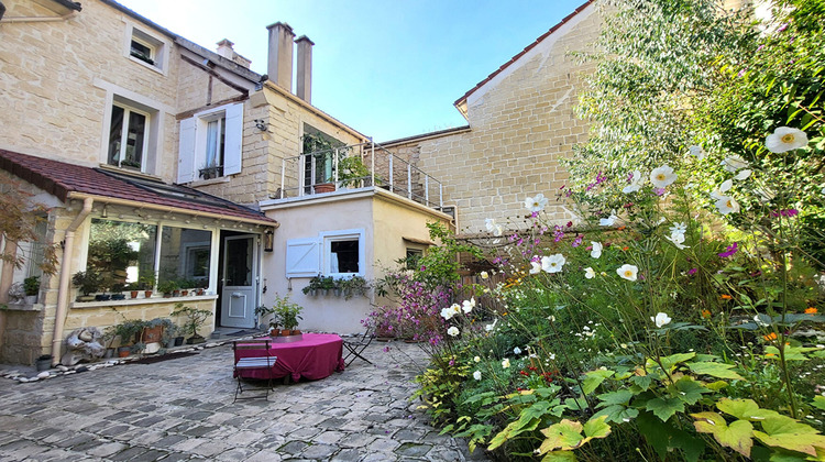 Ma-Cabane - Vente Maison LE MESNIL-LE-ROI, 126 m²