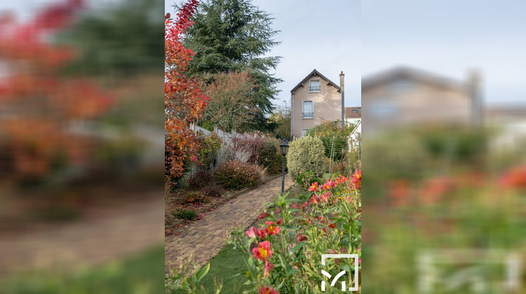 Ma-Cabane - Vente Maison Le Mesnil-le-Roi, 98 m²