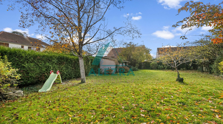 Ma-Cabane - Vente Maison Le Mesnil-le-Roi, 180 m²