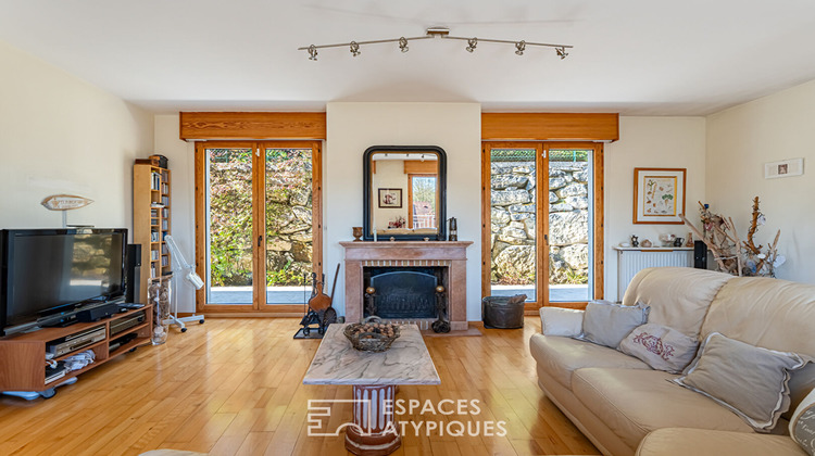 Ma-Cabane - Vente Maison LE MESNIL-LE-ROI, 379 m²