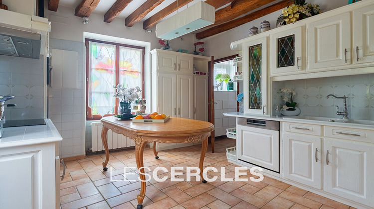 Ma-Cabane - Vente Maison LE MESNIL-LE-ROI, 167 m²