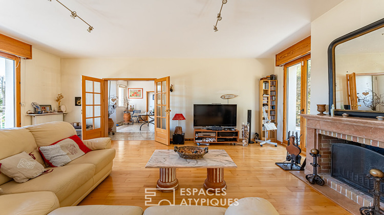 Ma-Cabane - Vente Maison LE MESNIL-LE-ROI, 379 m²