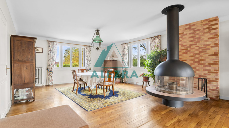 Ma-Cabane - Vente Maison Le Mesnil-le-Roi, 180 m²