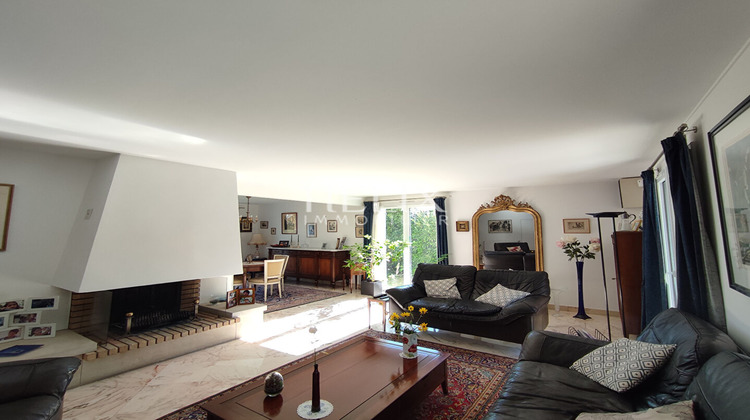 Ma-Cabane - Vente Maison LE MESNIL-LE-ROI, 153 m²