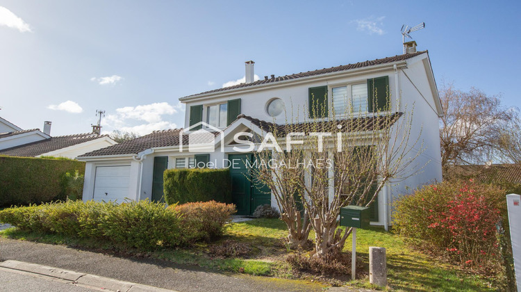 Ma-Cabane - Vente Maison Le Mesnil-Saint-Denis, 140 m²