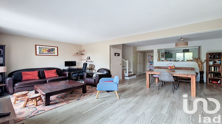 Ma-Cabane - Vente Maison Le Mesnil-Saint-Denis, 118 m²