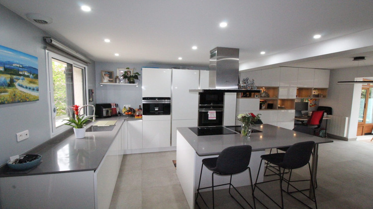 Ma-Cabane - Vente Maison Le Mesnil-Saint-Denis, 94 m²