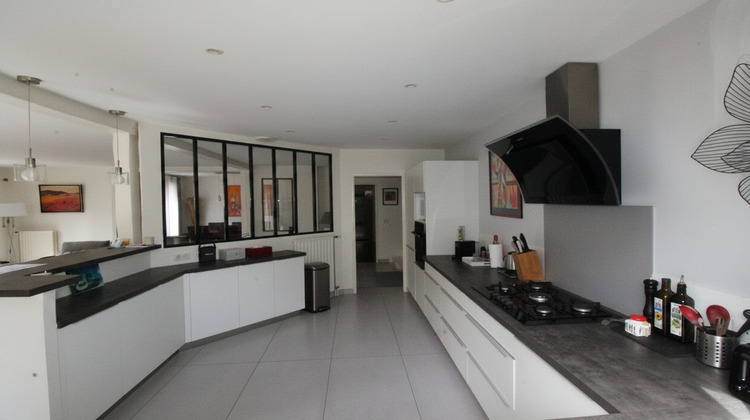 Ma-Cabane - Vente Maison Le Mesnil-Saint-Denis, 154 m²